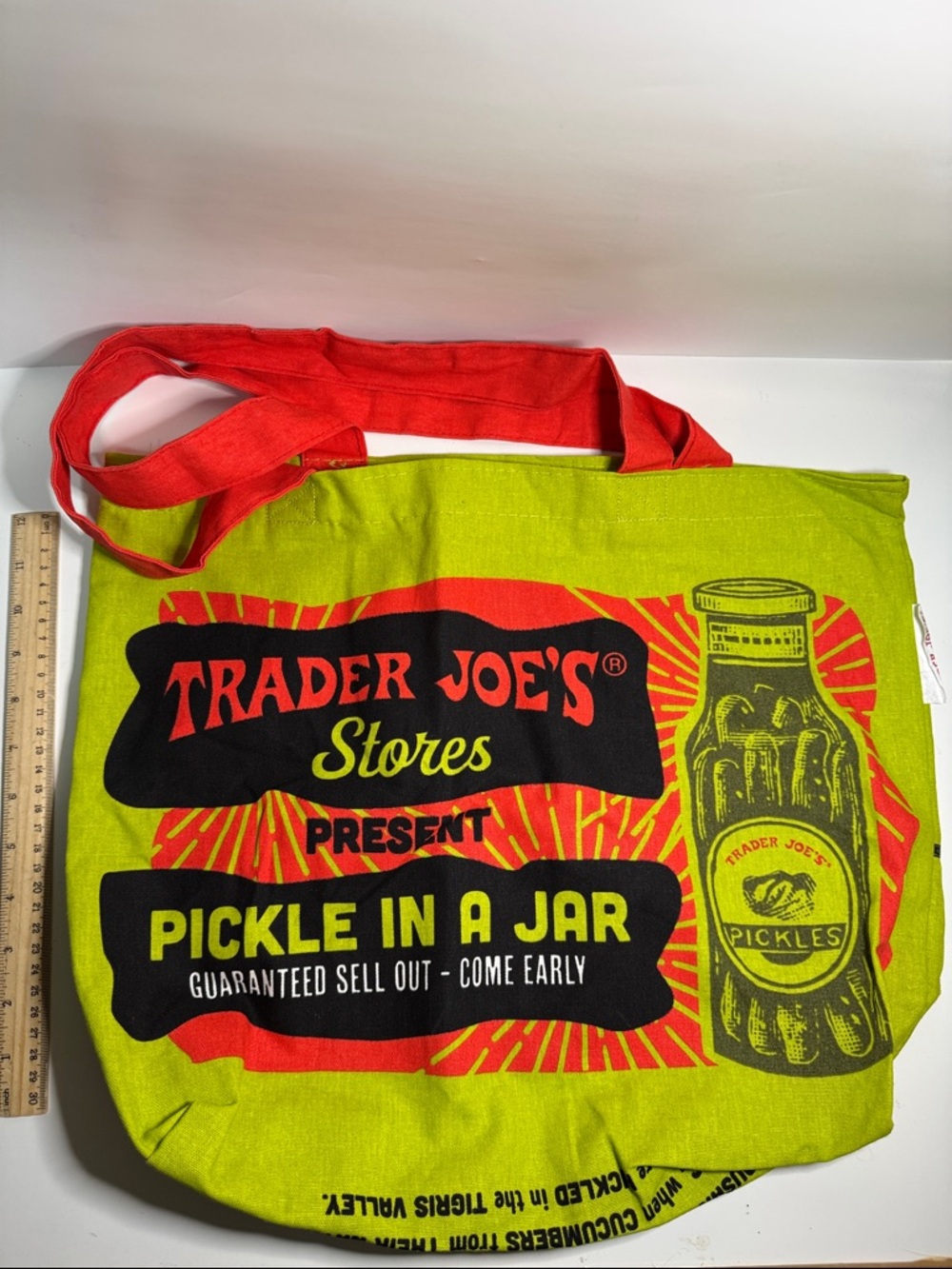 Trader Joe's Pickle In A Jar Tote - Lime & Red fabulous!